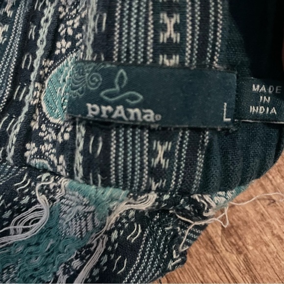 Prana Printed Pull On Shorts Size Large - Picture 3 of 4